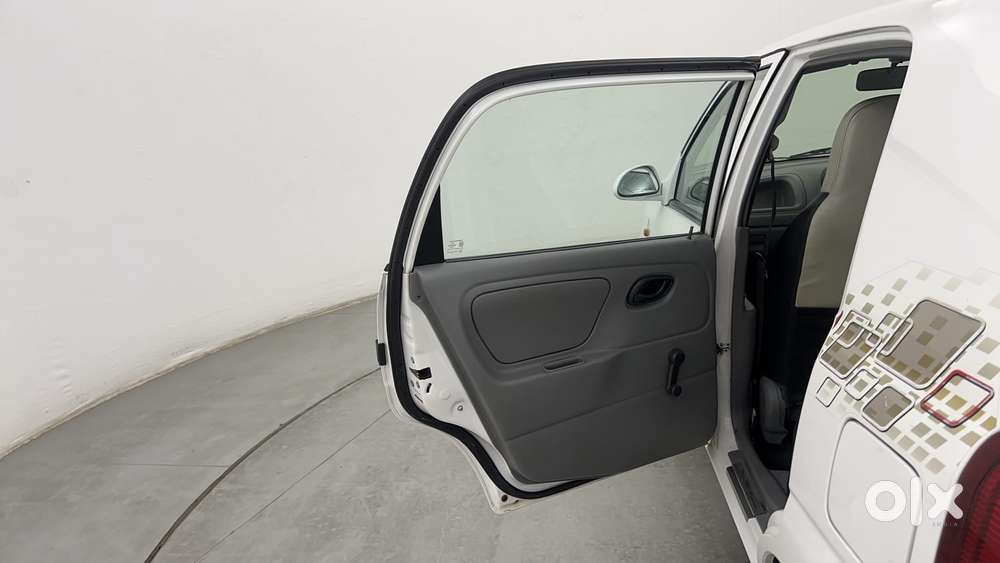 Maruti Suzuki Alto K10 1.0 Lxi (o), 2011, Petrol