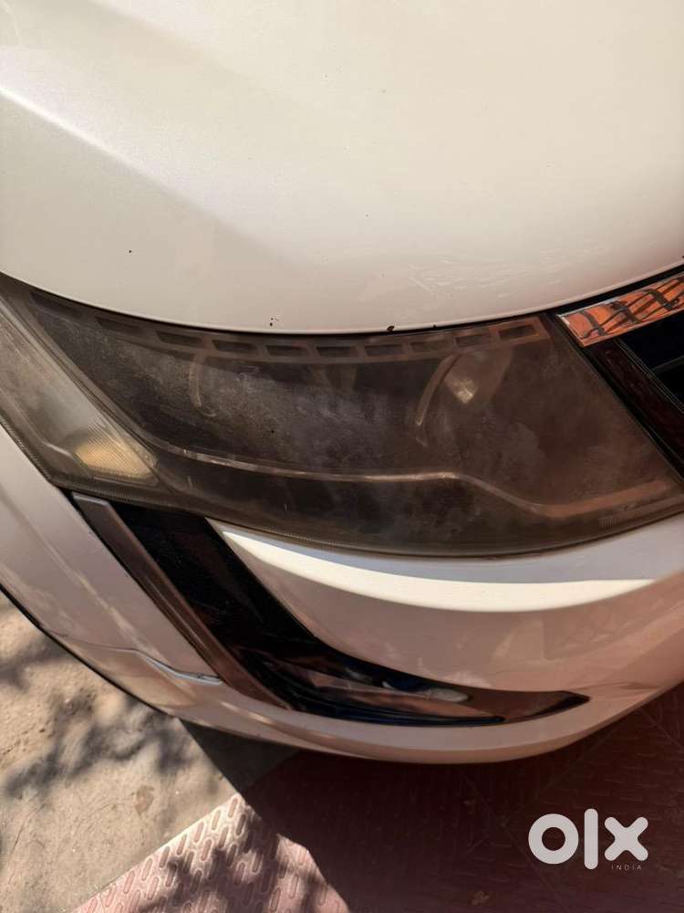 Mahindra Xuv500 2018 Diesel Well Maintained