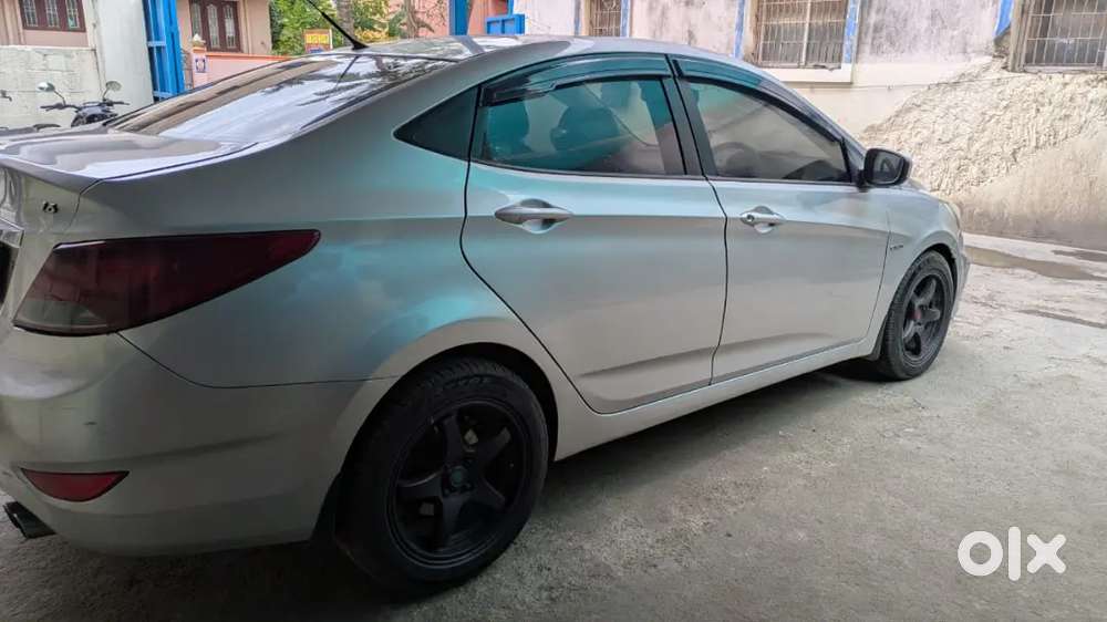 Hyundai Verna 1.6 S 2012