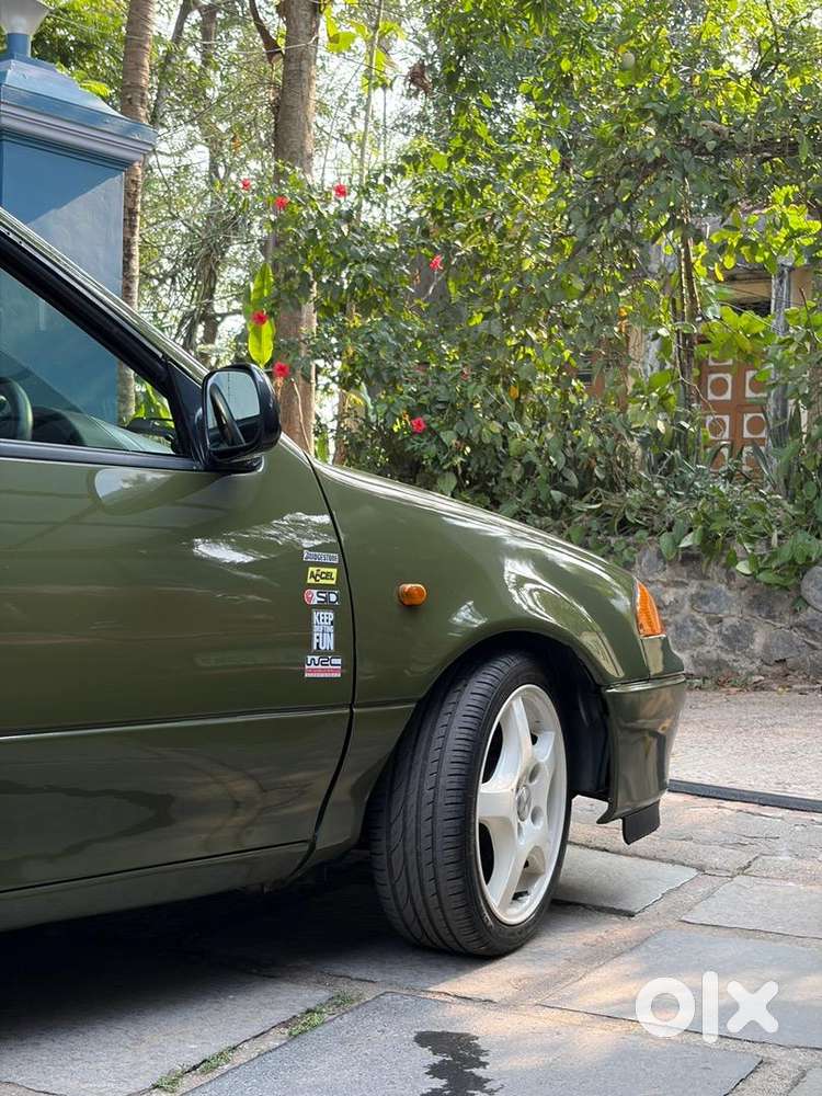 Maruti Suzuki Esteem 2002 Petrol Well Maintained