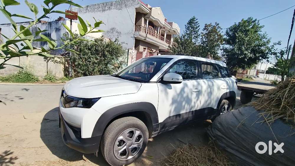 Maruti Suzuki Brezza Lxi 2025
