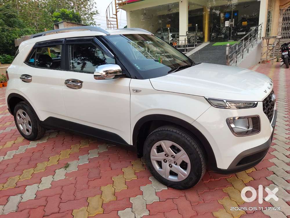 Hyundai Venue S, 2022, Petrol