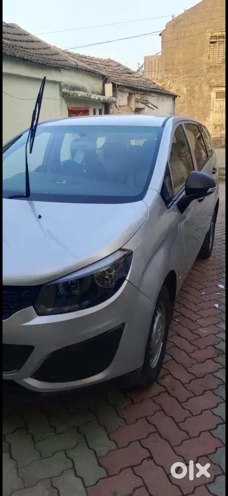 Mahindra Marazzo Diesel 2018