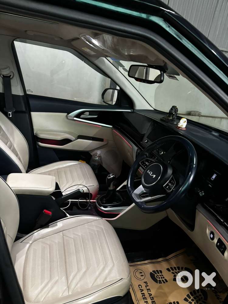 Kia Carens Petrol 2022