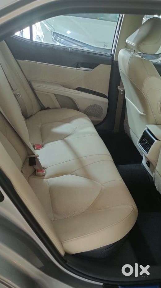 Toyota Camry 2.5 Hybrid, 2023, Petrol