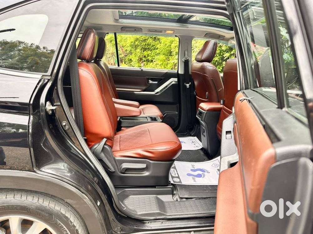 Toyota Innova Hycross 2.0 Vx (o) Hybrid 7 Str, 2024, Petrol