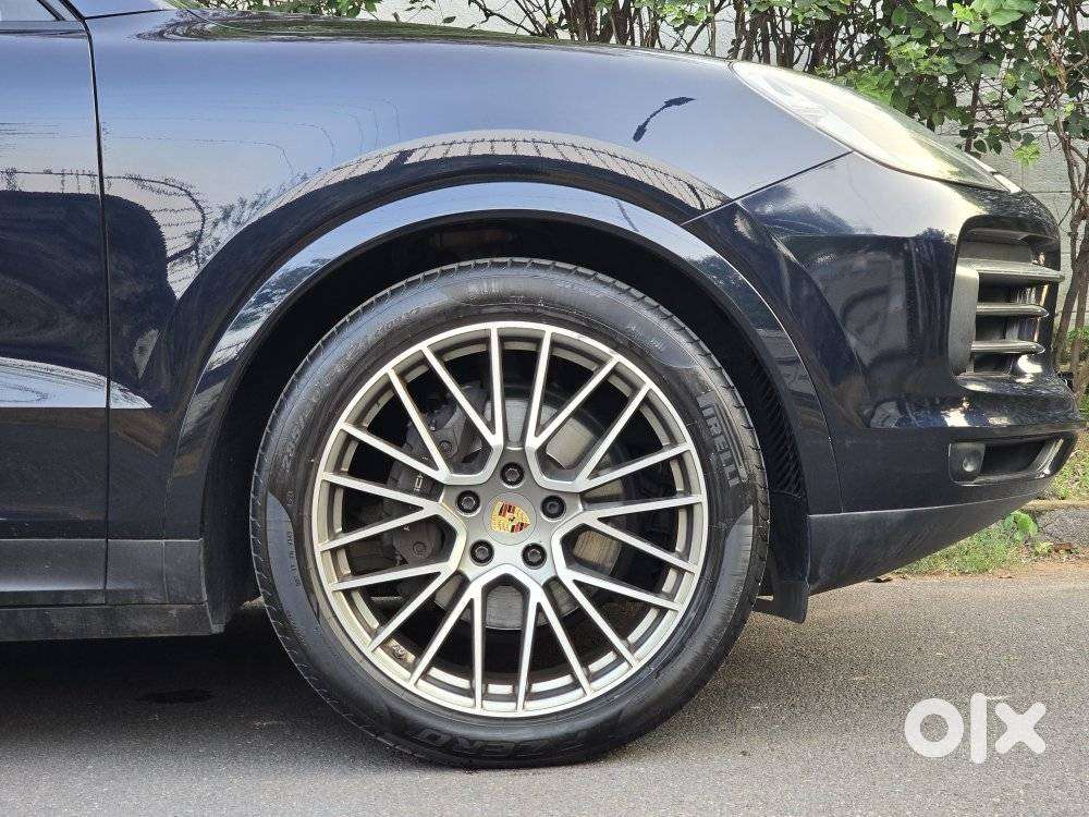 Porsche Cayenne Platinum Edition, 2022, Petrol