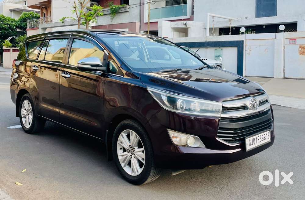 Toyota Innova Crysta 2.8z Automatic, 2016, Diesel