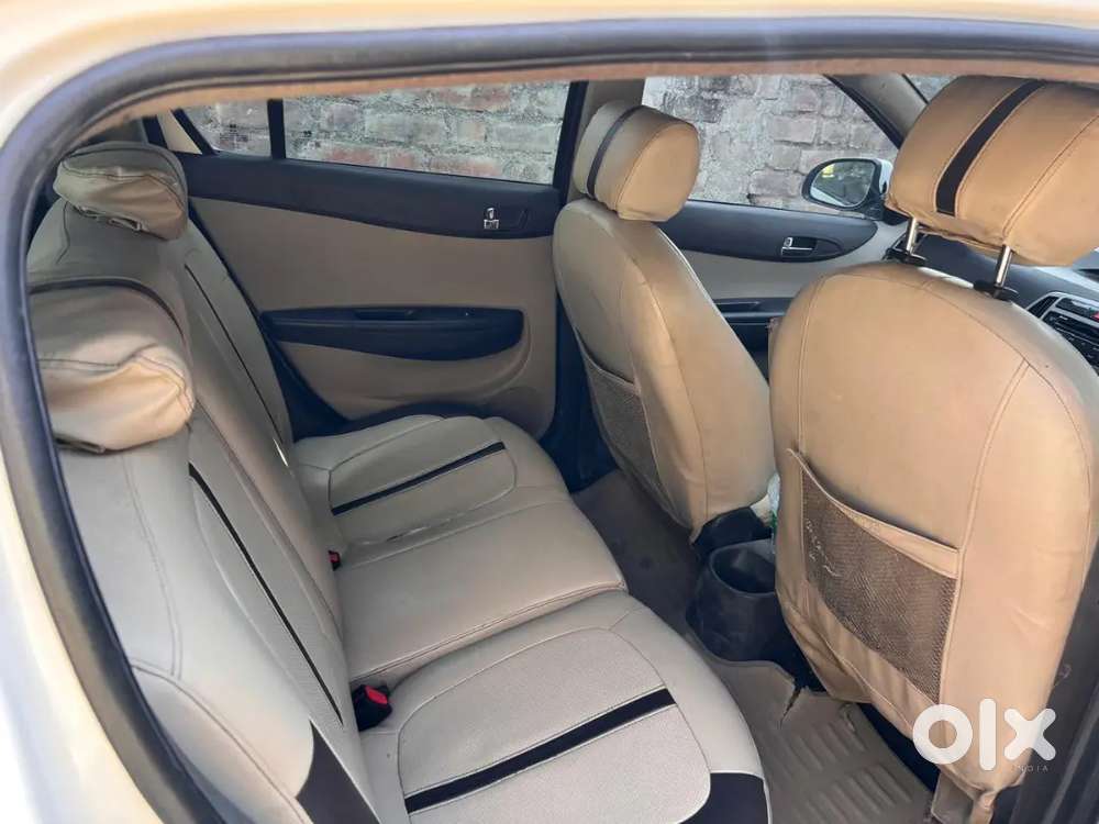 Hyundai I20 2014 Diesel 150000 Km Driven