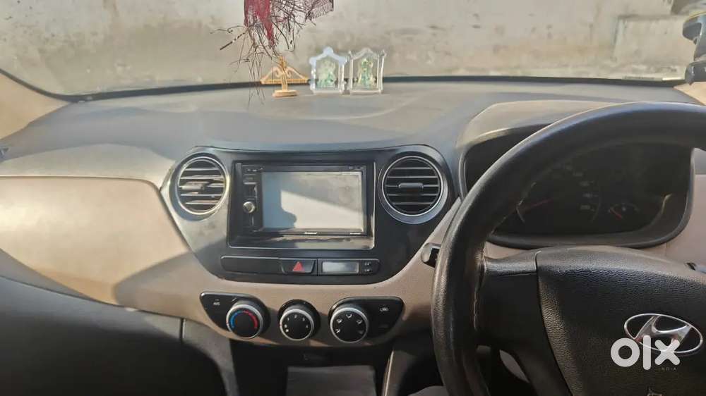 Hyundai Xcent Petrol Manual 2nd 2015