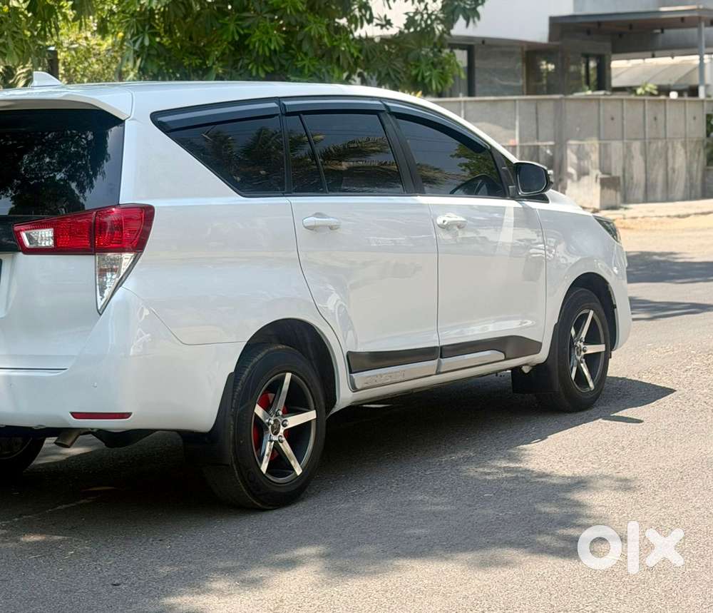 Toyota Innova Crysta [2020-ongoing] 2.4 Gx 8 Str, 2020, Diesel