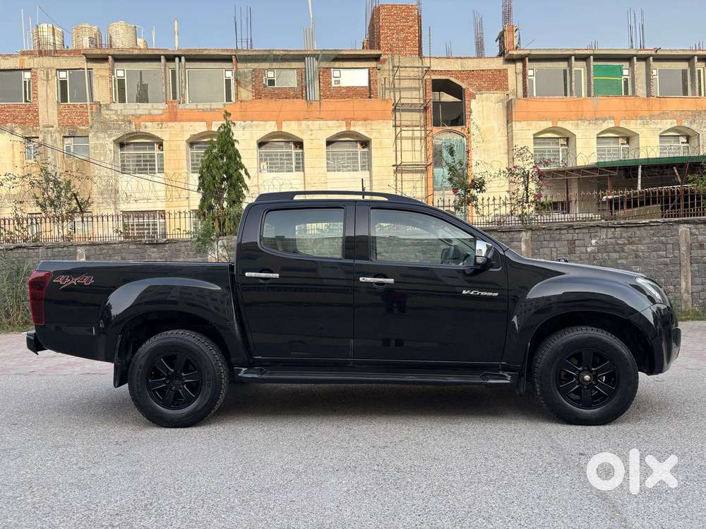Isuzu V-cross Z 4x4 Mt, 2018, Diesel