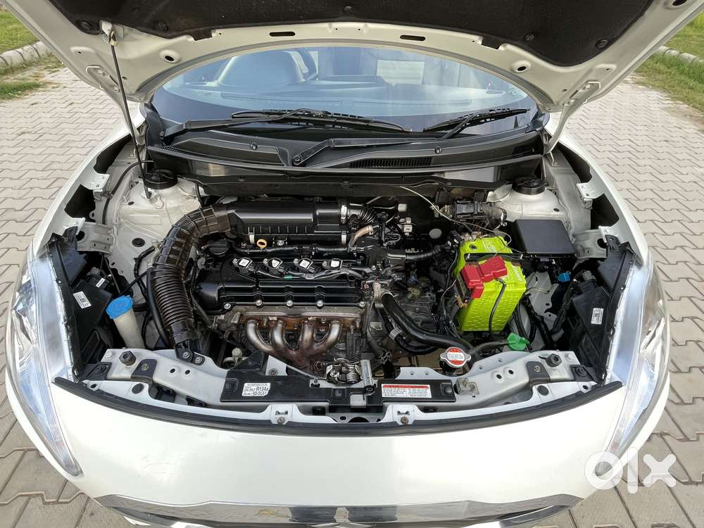 Maruti Suzuki Swift Dzire Vxi Optional, 2017, Petrol