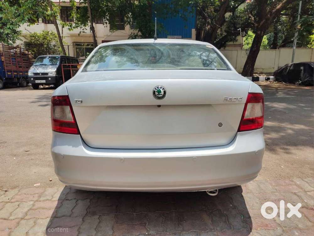 Skoda Rapid Elegance 1.6 Tdi Cr Manual, 2012, Diesel
