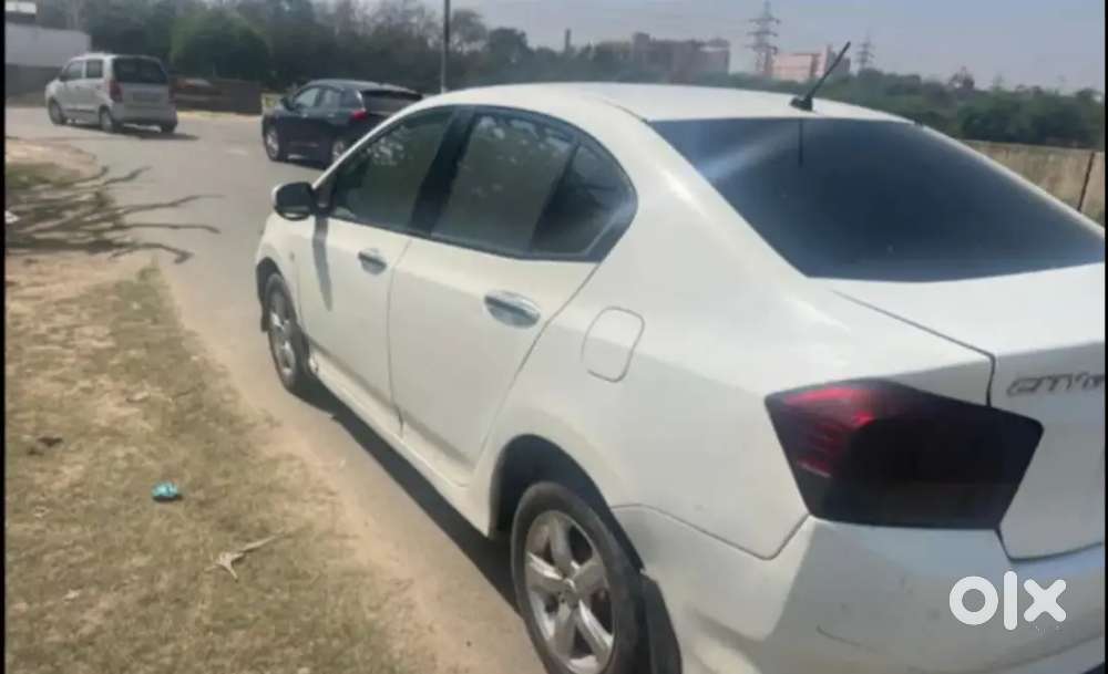 Honda City 2011 2nd Owner Rate 220000