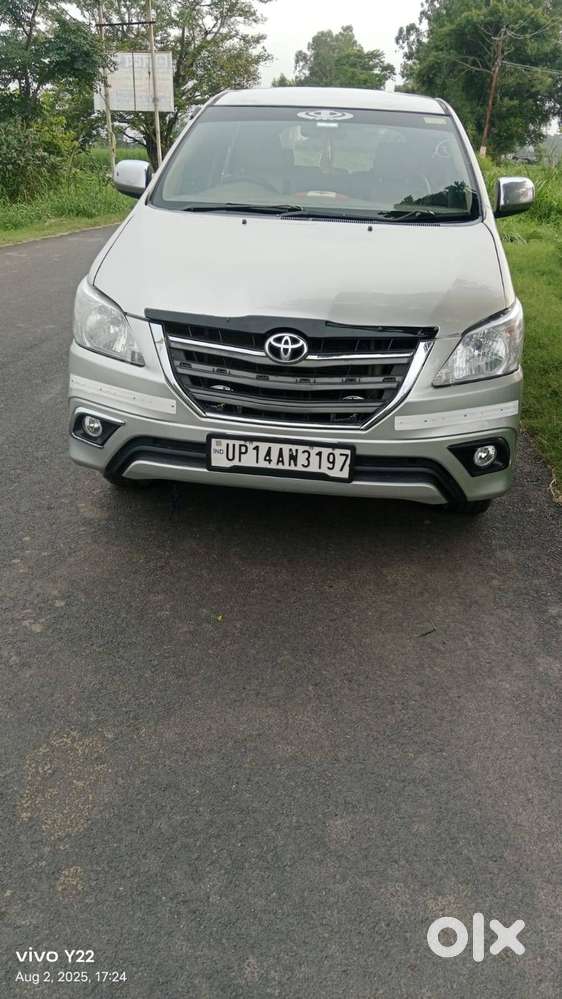 Toyota Innova Crysta 2007