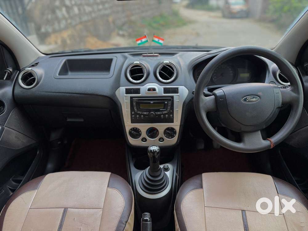 Ford Figo Ambiente, 2012, Petrol