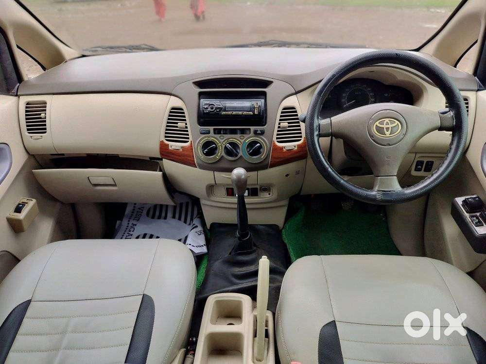 Toyota Innova 2.5 G (diesel) 8 Seater, 2006, Diesel