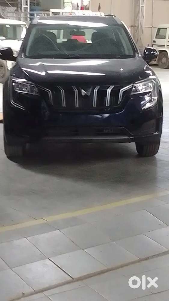Mahindra Xuv700 Petrol 2025