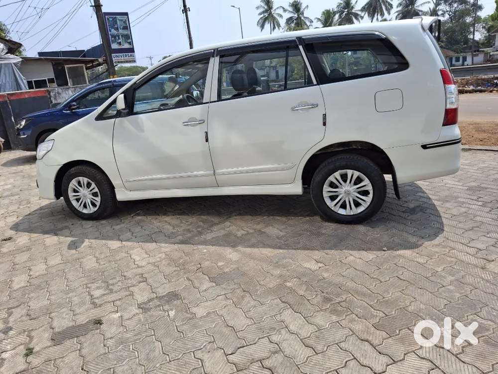 Toyota Innova 2015 Model 2016 Registration Diesel 139345 Km Driven