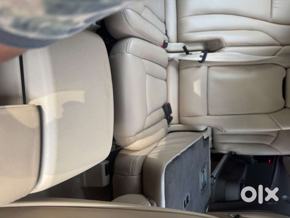 Audi Q7 Pearl White 2016