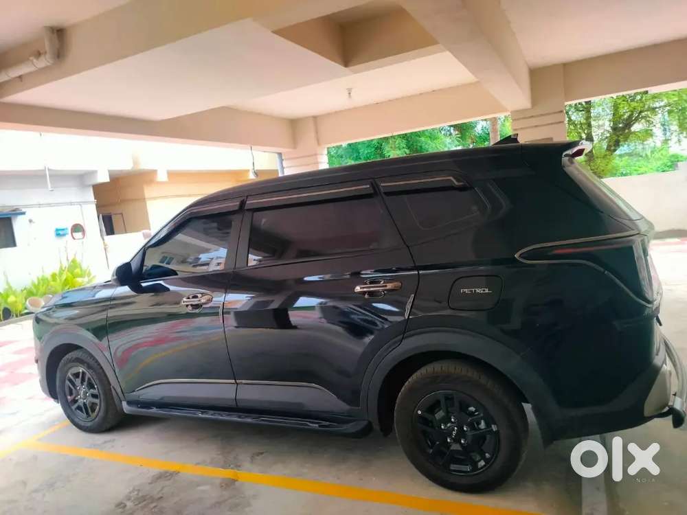 Kia Carens Clavis 2025 Petrol Manual