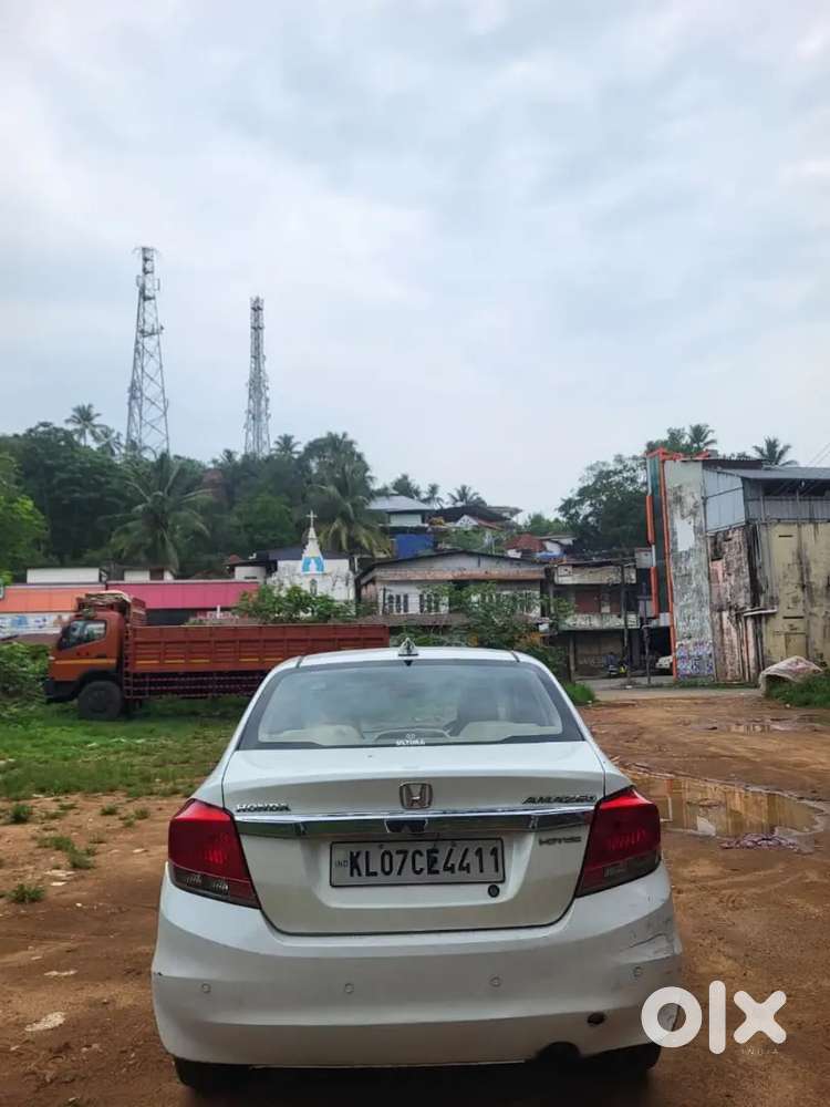 Honda Amaze Special Edition.manual.deisel .