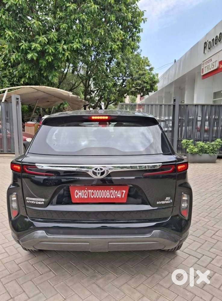 Toyota Urban Cruiser Hyryder 1.5 S Hybrid, 2025, Petrol