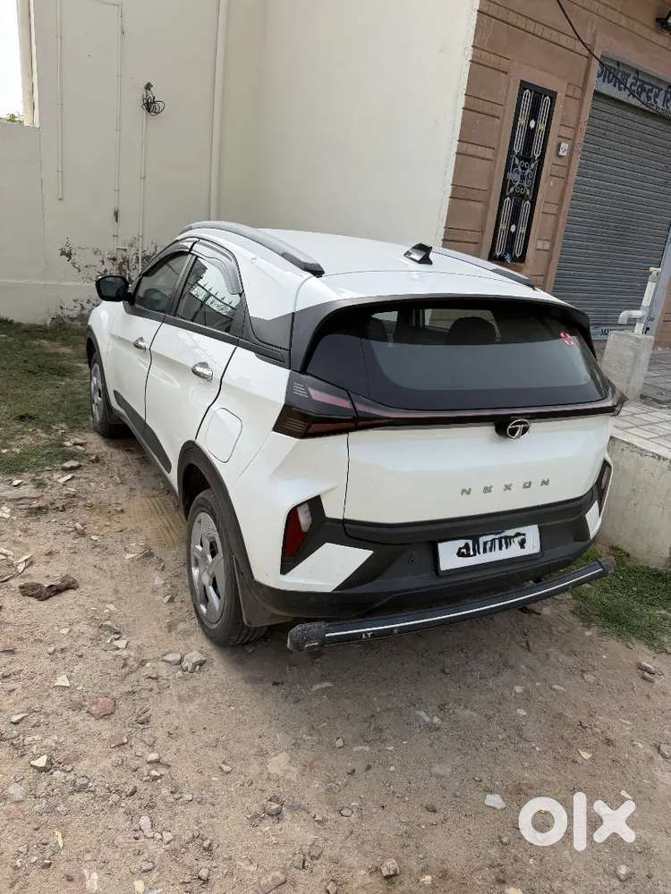 Tata Nexon 2023 Diesel 75000 Km