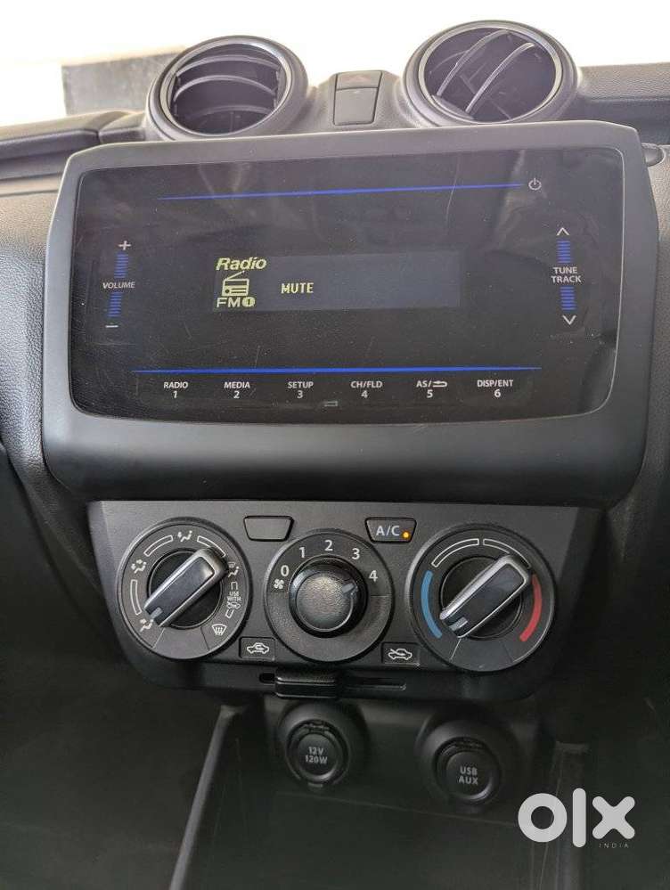 Maruti Suzuki Swift Vxi + Manual, 2023, Petrol