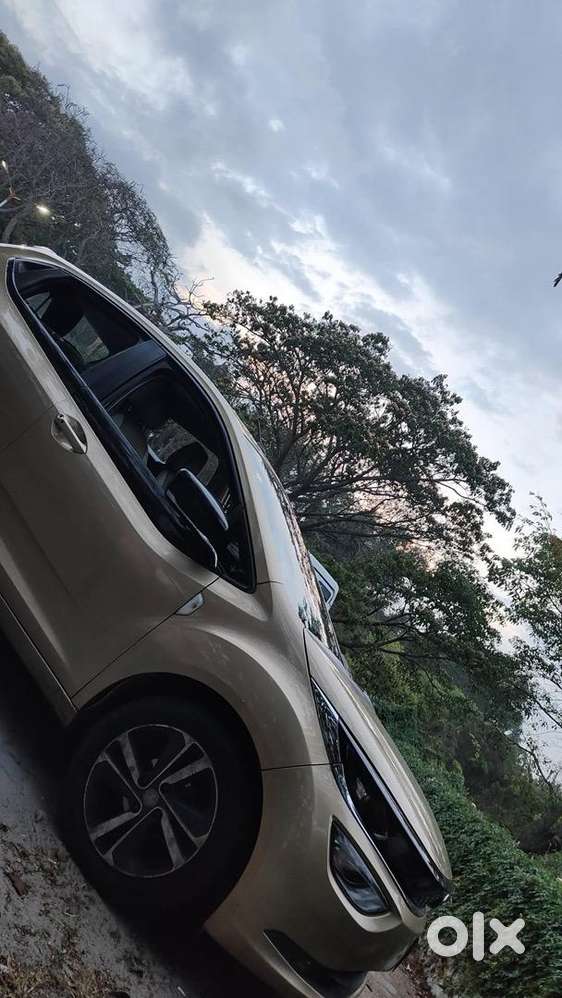 Tata Altroz 2020 Petrol Well Maintained