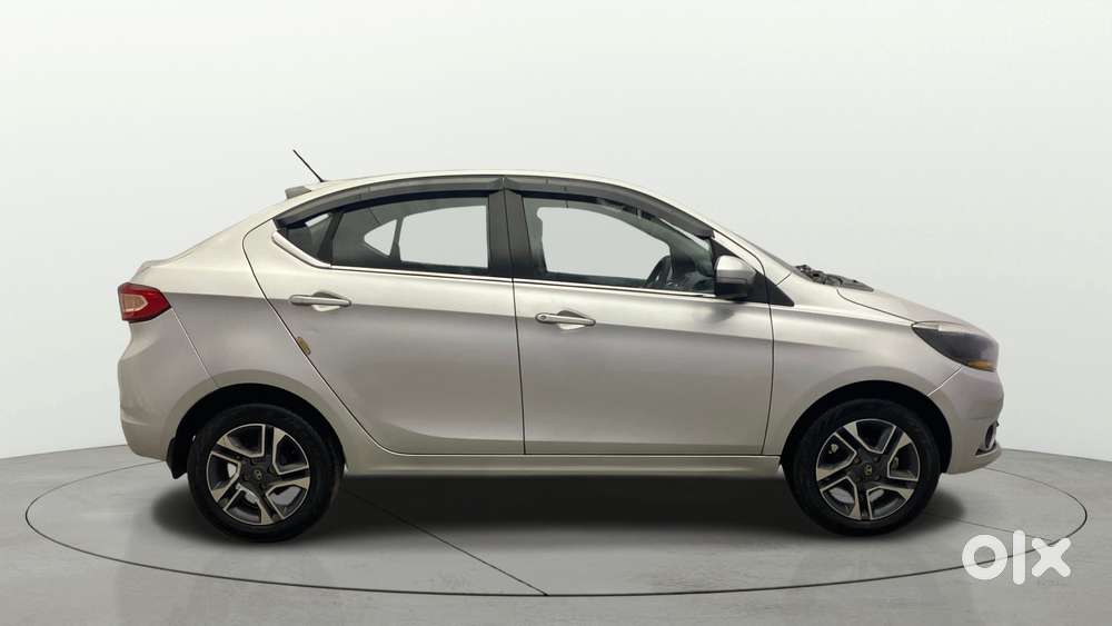Tata Tigor Xza, 2018, Petrol