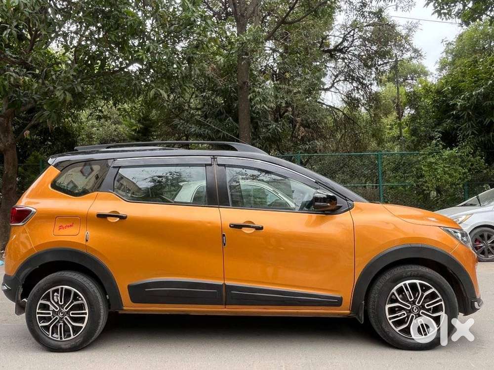 Renault Triber Rxz Easy-r Amt, 2022, Petrol