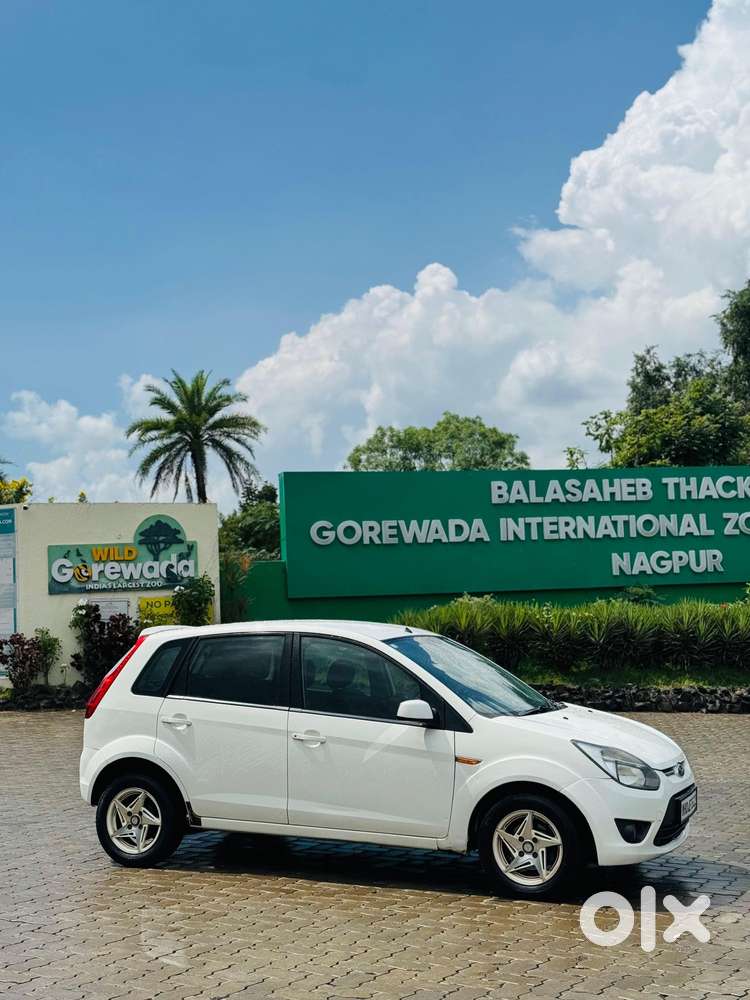 Ford Figo Petrol Titanium, 2011, Petrol