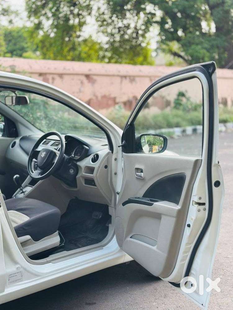 Maruti Suzuki Celerio Vxi At, 2015, Petrol