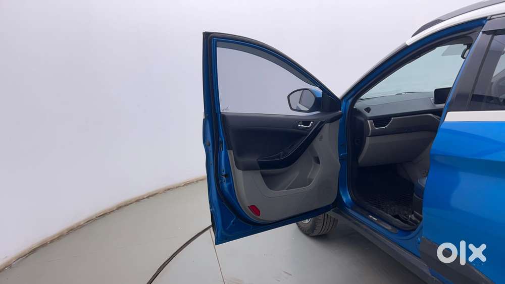 Tata Nexon 1.2 Revotron Xza Plus (o), 2020, Petrol