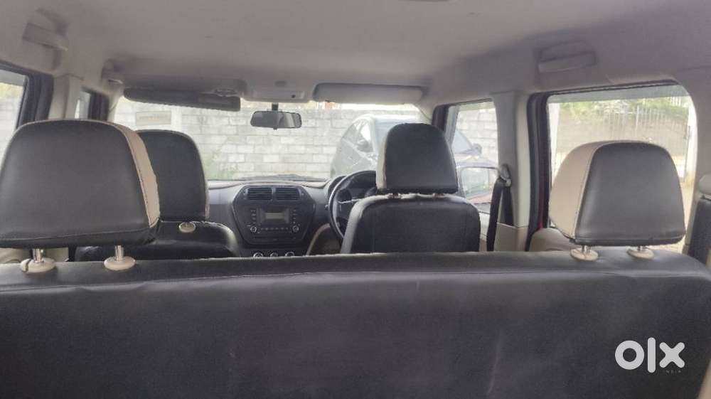 Mahindra Tuv 300 T6 Plus Amt, 2016, Diesel