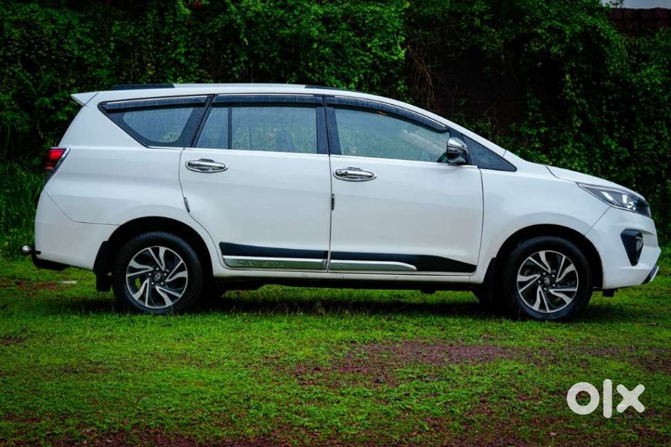 Toyota Innova Crysta [2020-ongoing] 2.4 Gx At 7 Str, 2021, Diesel