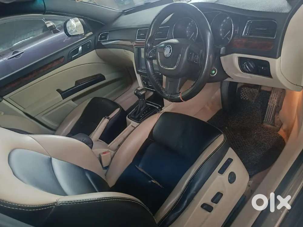 Skoda Superb Elegance 2012