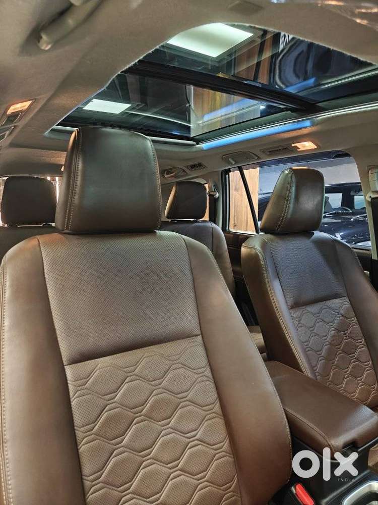 Toyota Innova Hycross 2.0 Zx (o) Hybrid 7 Str, 2024, Petrol