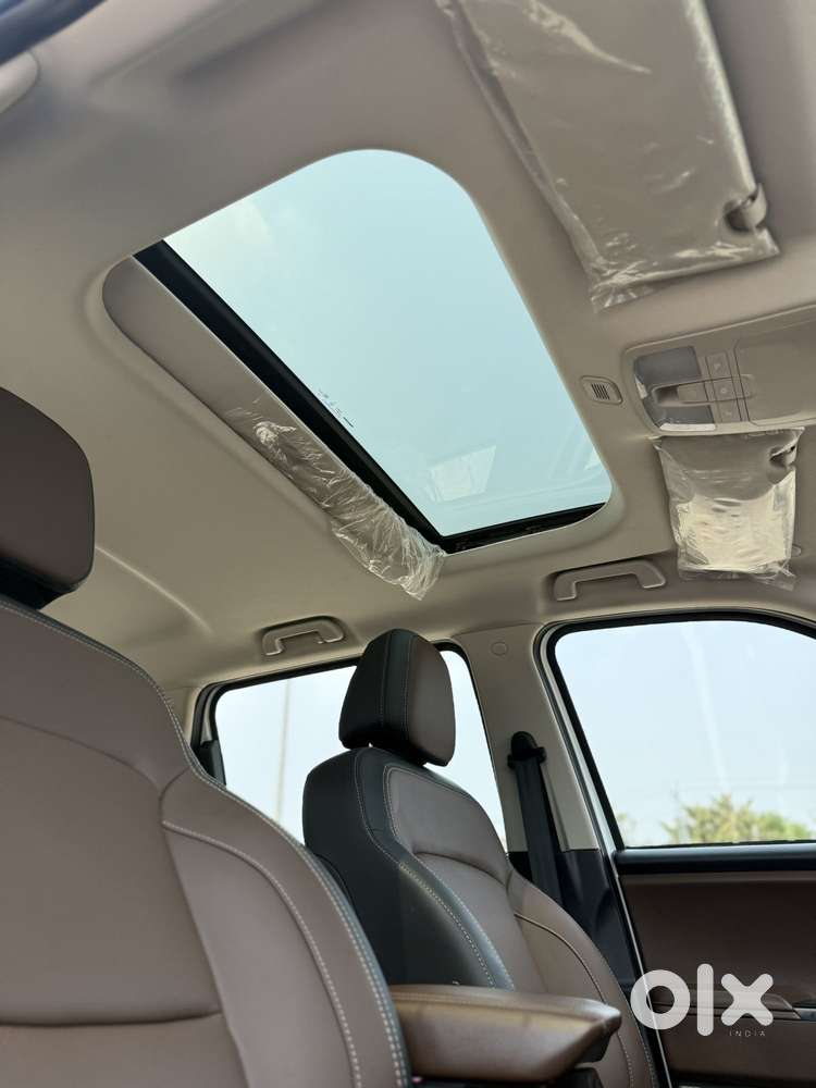 Mahindra Scorpio N Z8 Select Diesel At 2wd 7-seater, 2024, Diesel