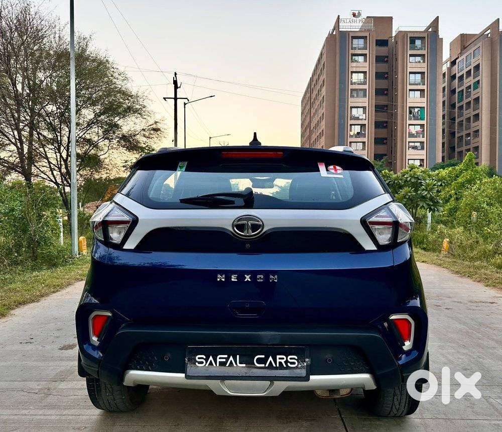 Tata Nexon 1.2 Revotron Xza Plus Hs Dual Tone, 2022, Cng & Hybrids