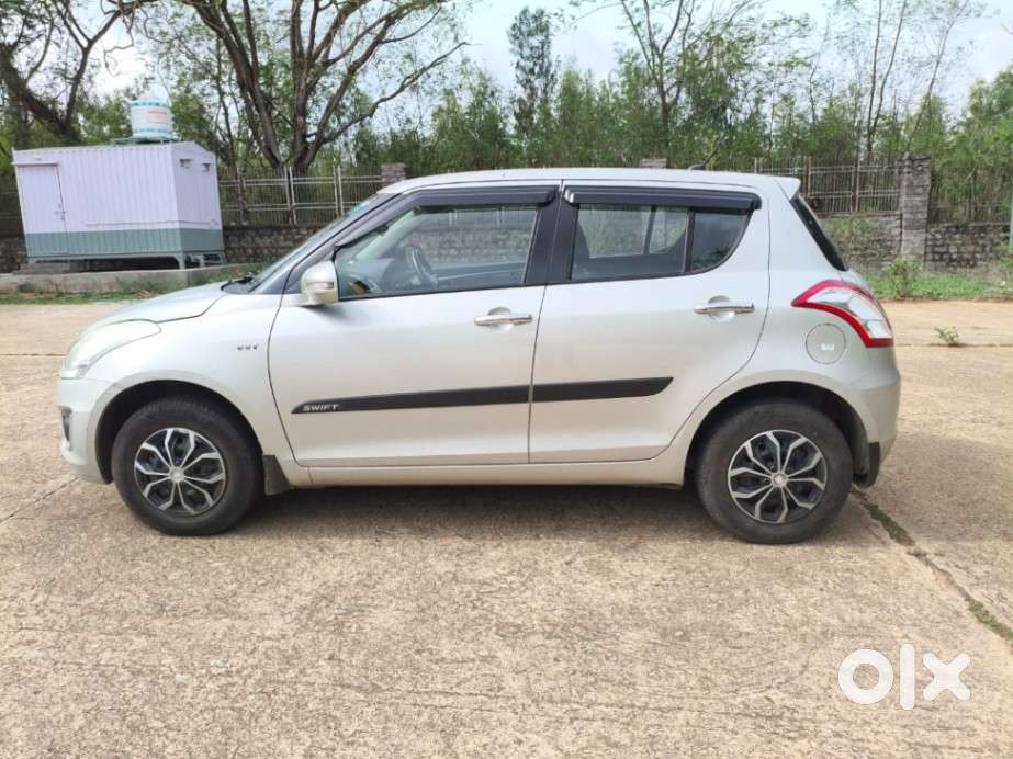 Maruti Suzuki Swift Vxi, 2017, Petrol