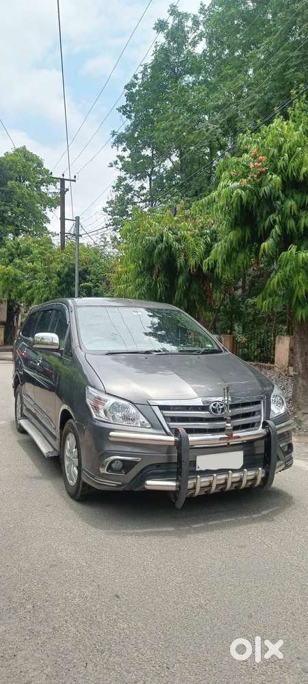 Toyota Innova 2.5 V 7 Str, 2011, Diesel