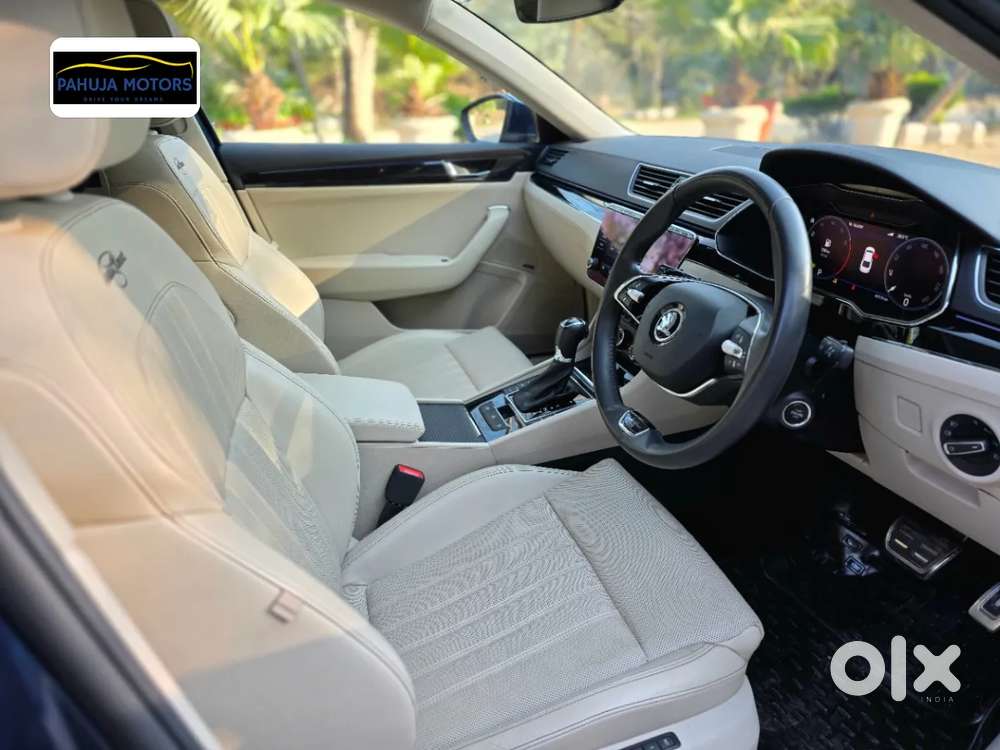 Skoda Superb 2.0 L&k Tsi At, 2022, Petrol