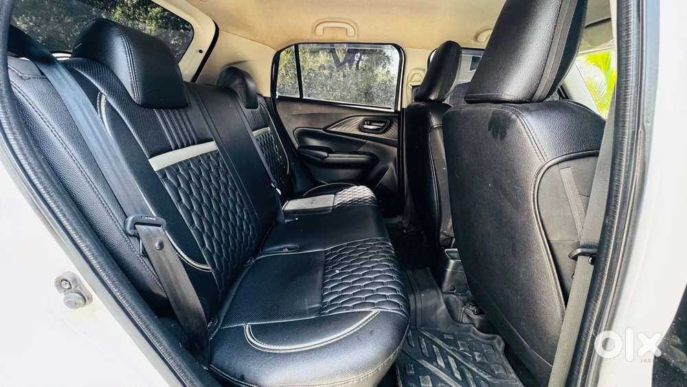 Maruti Suzuki Swift Vxi Optional, 2024, Petrol