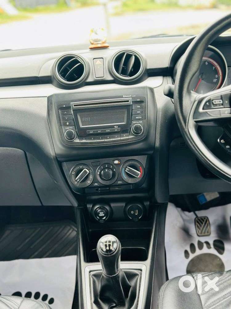 Maruti Suzuki Swift Vxi + Manual, 2020, Petrol