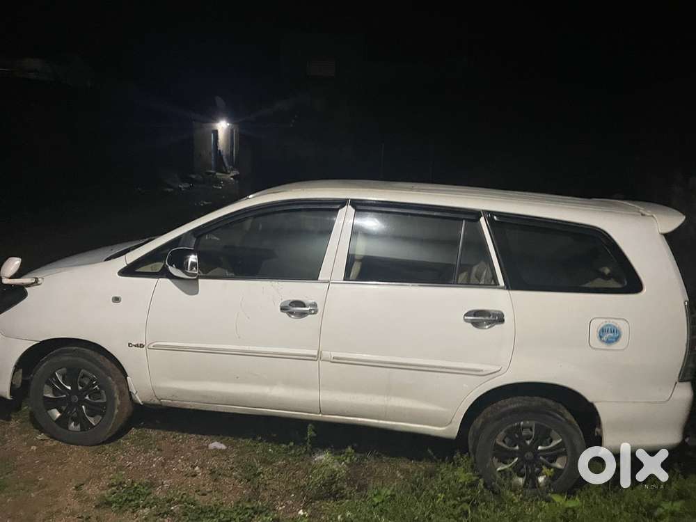 Toyota Innova 2.5 Gx 8-str Bs-lll