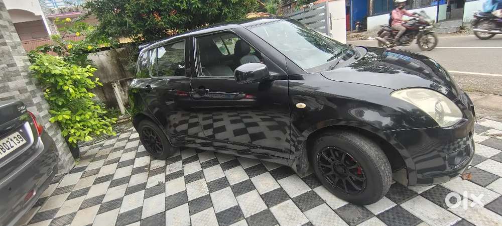Well Maintained With Mileage Of 20-25kmpl