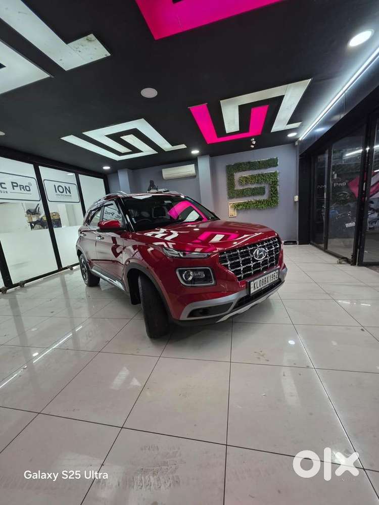 Hyundai Venue Sx Plus Dct Turbo 2021 Petrol Well Maintained